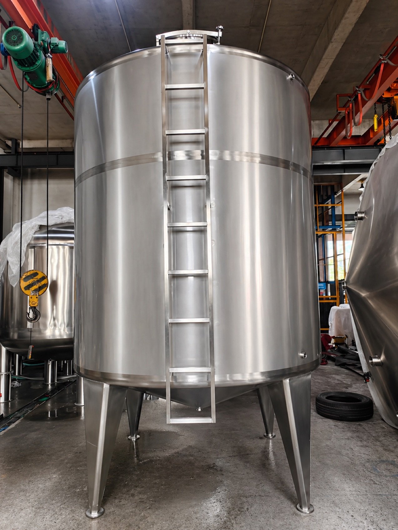Food-Grade Storage Tank / 食品级储水箱
